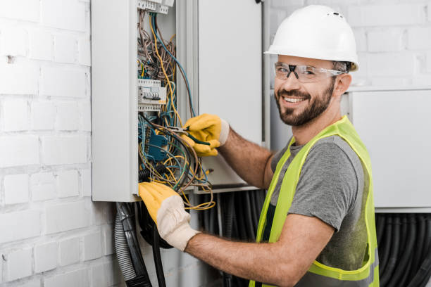 Best Licensed Electrician  in Wauwatosa, WI