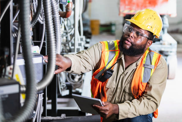 Best Circuit Breaker Repair  in Wauwatosa, WI